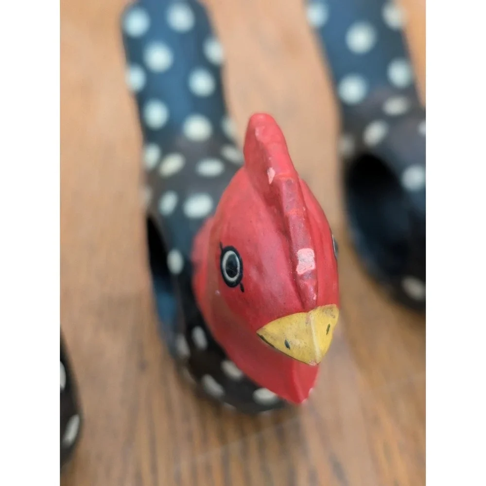 Vintage‎ Hand Painted Wooden Chicken Napkin Rings 4 Black Polka Dot Folk Art